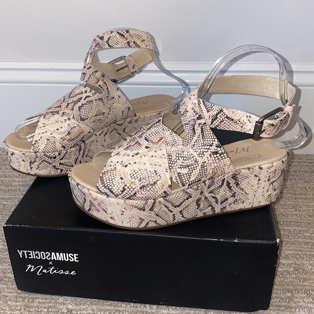 Matisse Runaway Platform Sandals